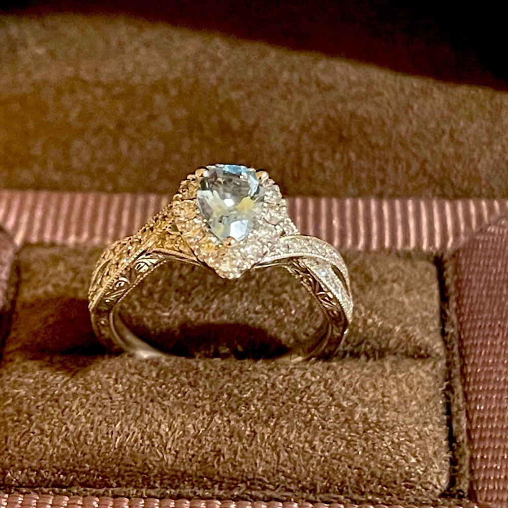 Neil Lane engagement ring Aquamarine Pear-cut 7x5 mm 1/2 DTW Diamonds 14K Gold